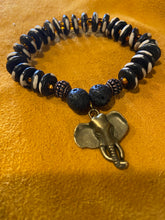 Load image into Gallery viewer, Strength, courage and wisdom (Made by Mu)