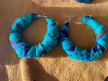 Load image into Gallery viewer, African fabric hoops (Made by Mu)
