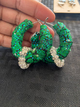 Load image into Gallery viewer, Green Bling (handmade by Mu)

